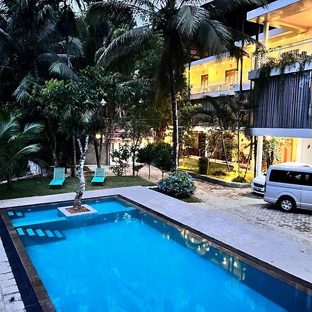 French Garden Kandy Bagian luar foto