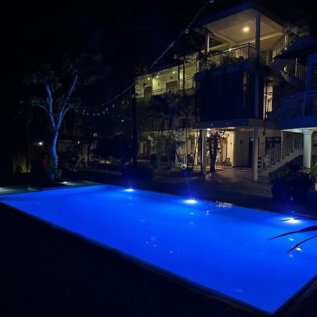 French Garden Kandy Bagian luar foto