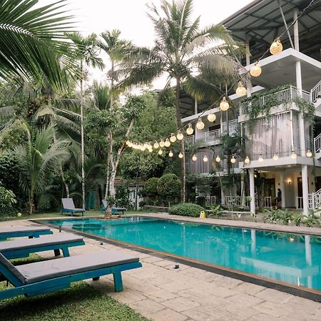 French Garden Kandy Bagian luar foto